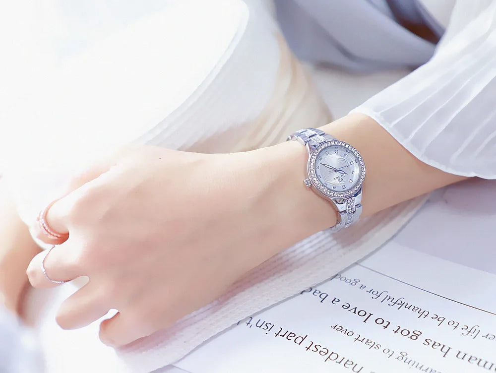 BS bee sister-Relojes de pulsera de lujo para mujer, nueva tendencia de moda, esfera pequeña, exquisitos relojes de pulsera para mujer, joyería de cristal