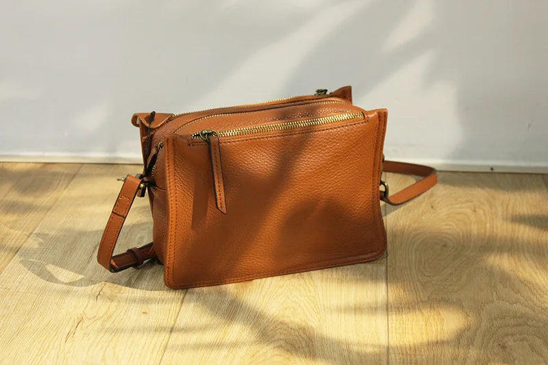 Bolso pequeño de diseñador de marca para mujer, bolsa de hombro con solapa de cuero genuino, informal, con cremallera de tres capas, cruzado