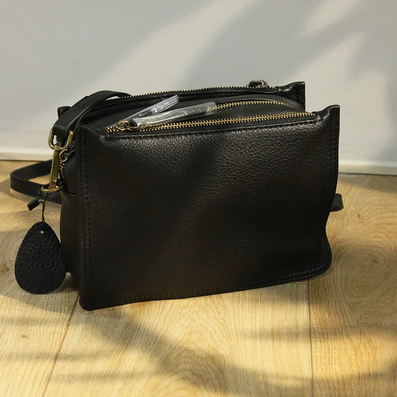 Bolso pequeño de diseñador de marca para mujer, bolsa de hombro con solapa de cuero genuino, informal, con cremallera de tres capas, cruzado