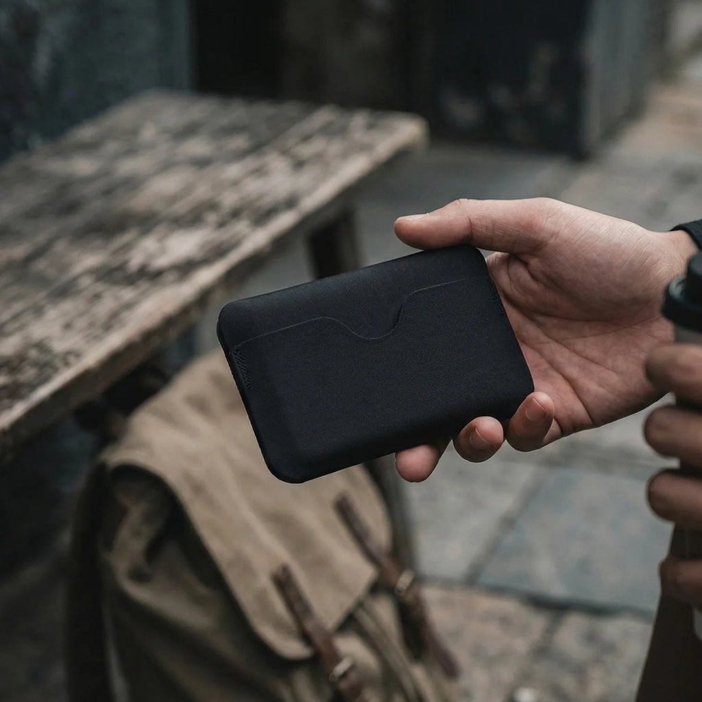 Cartera Magnética Plegable Mini EDC Ultraligera y Portátil, Monedero Multifuncional para Hombres y Mujeres, Tarjetero Delgado Bifold para Identificación