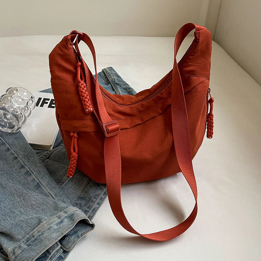 Bolso cruzado de media luna con múltiples bolsillos para mujer, bolsa de mensajero diaria de gran capacidad, correa ajustable, bolso Satchel Simple