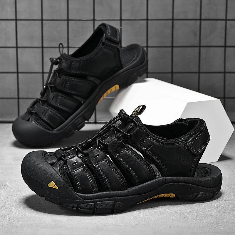 Sandalias de piel auténtica para hombre, zapatos informales transpirables de diseño a la moda, fondo suave, talla grande, para playa y exteriores, novedad de verano