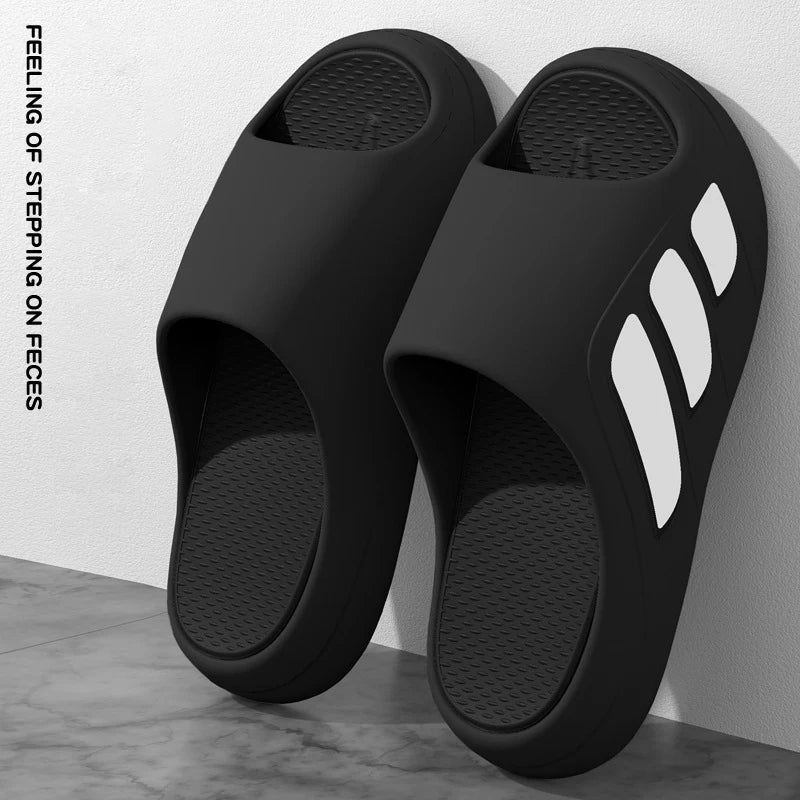 Nuevas zapatillas deslizantes para hombre con un sentido, alto valor estético, uso externo, parte inferior gruesa antideslizante, zapatillas frescas de playa para hombre