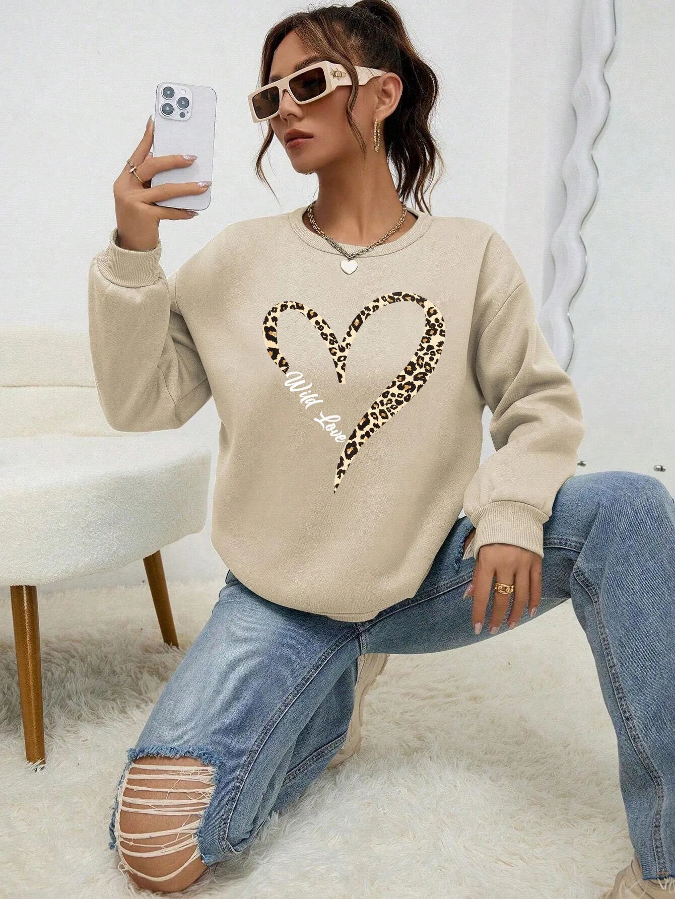 Women's Leopard Wild Heart Print Sweatshirt, Street Skin Lined Jumpers, Hipster Clothing, All-Match Crew Neck Tracksuit