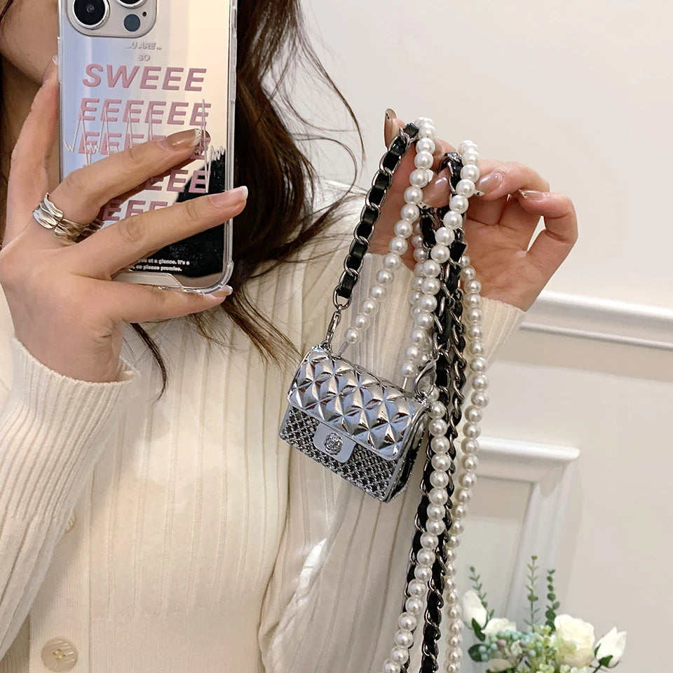 Mini bolsos de cena para mujer, caja pequeña de metal a la moda, bolso de hombro con cadena de perlas de diseñador, accesorios de ropa, bolso cruzado