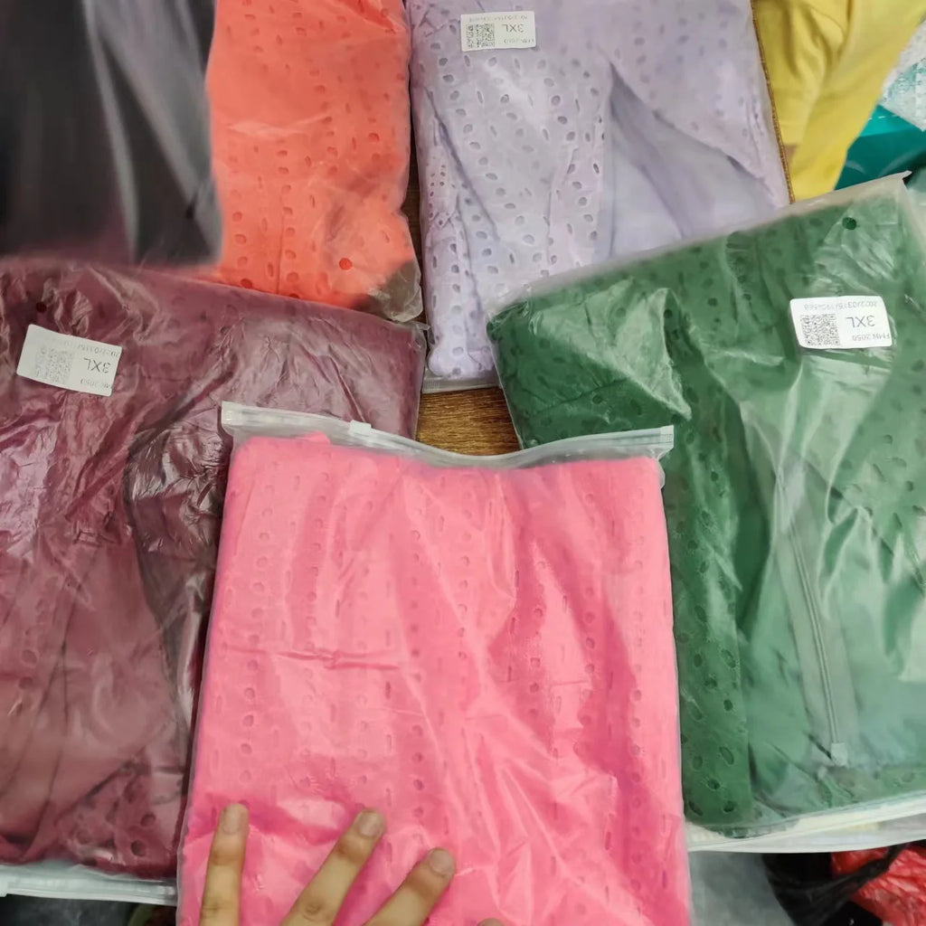 Nuevo temperamento de moda de verano para mujer, vestido informal y sexy con cuello en V hueco de jacquard de encaje de color sólido para ir al trabajo