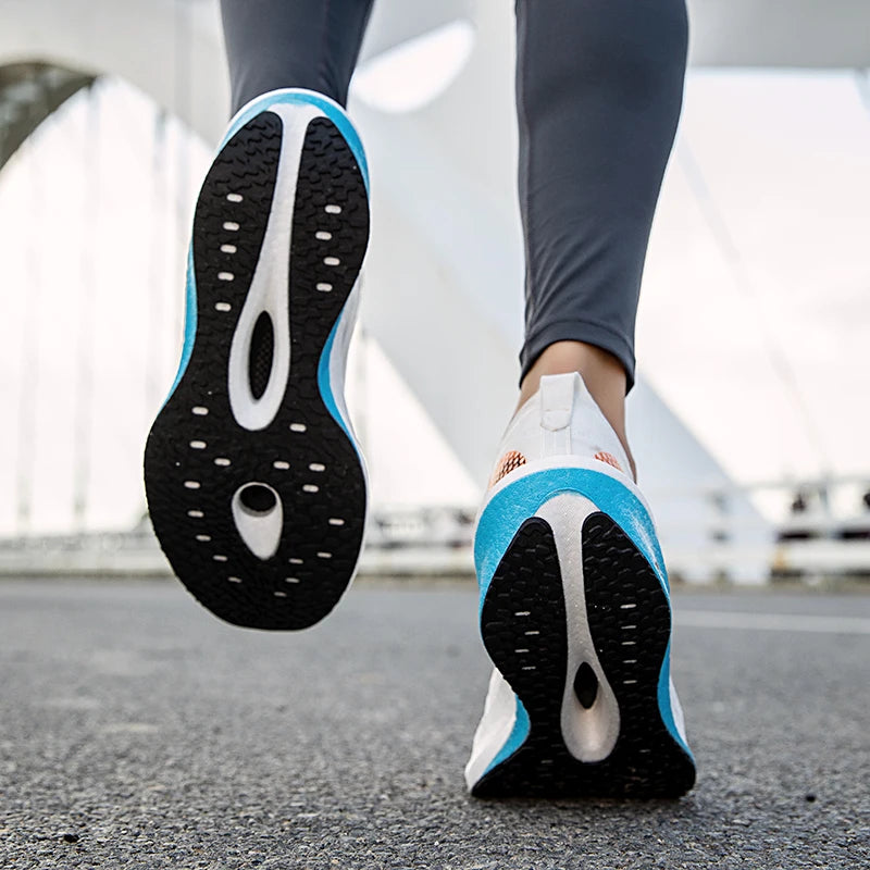 Zapatillas para correr para hombre, zapatillas deportivas para maratón con placa de carbono, transpirables, ligeras, cómodas, antideslizantes, deportivas especiales para mujer