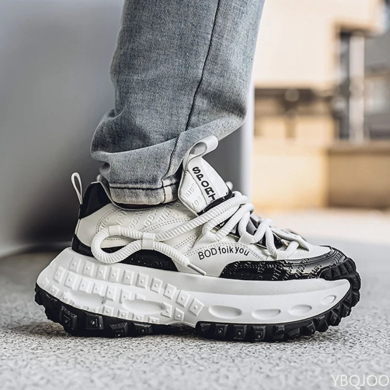Novedad de primavera y verano para hombre, zapatos deportivos informales y cómodos con suela gruesa y versátiles a la moda para aumentar la altura