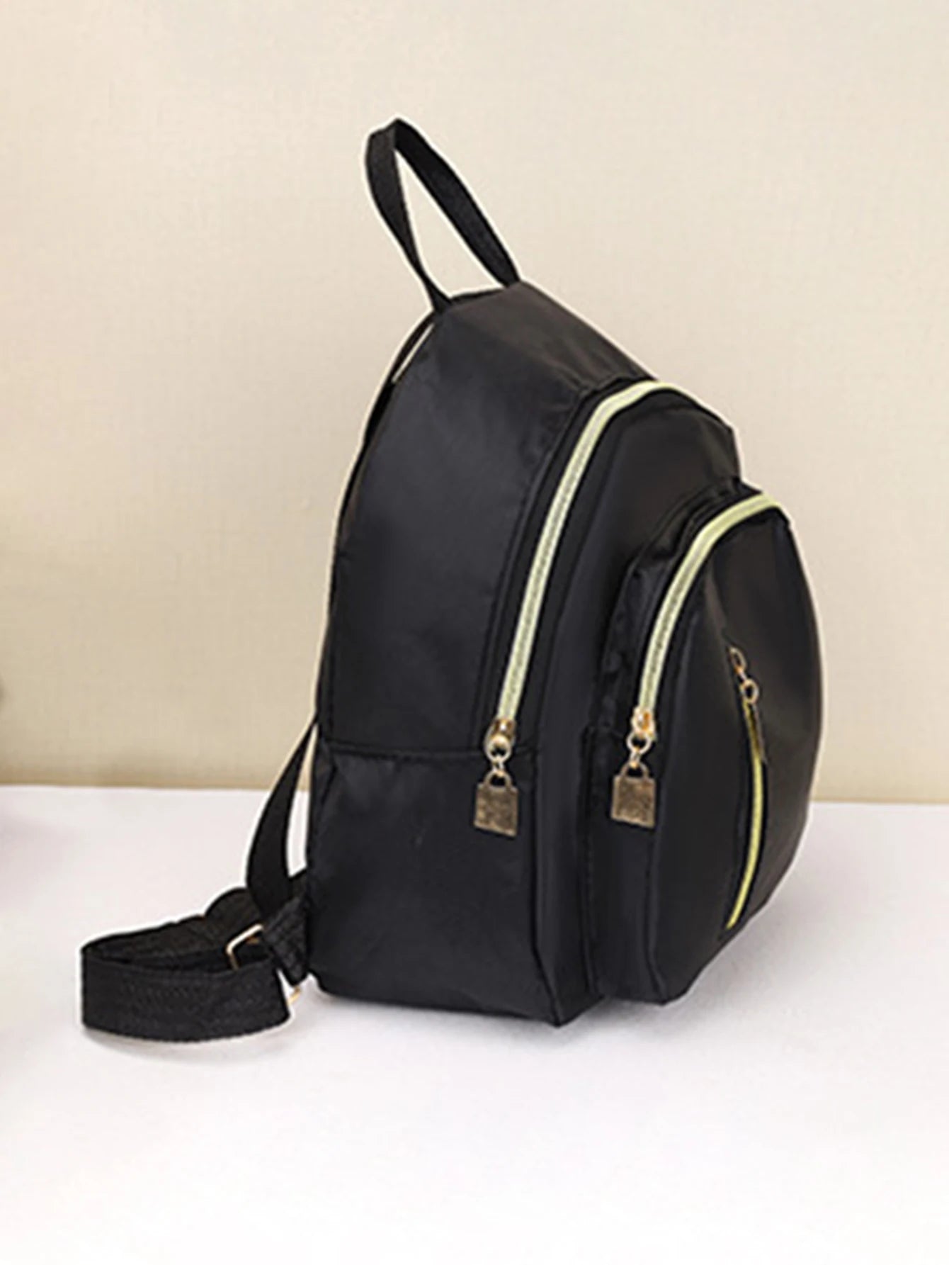 Mochila informal de moda para mujer, bolso de viaje diario pequeño y ligero para la universidad, viajes al aire libre, lindo bolso de hombro para todos los días