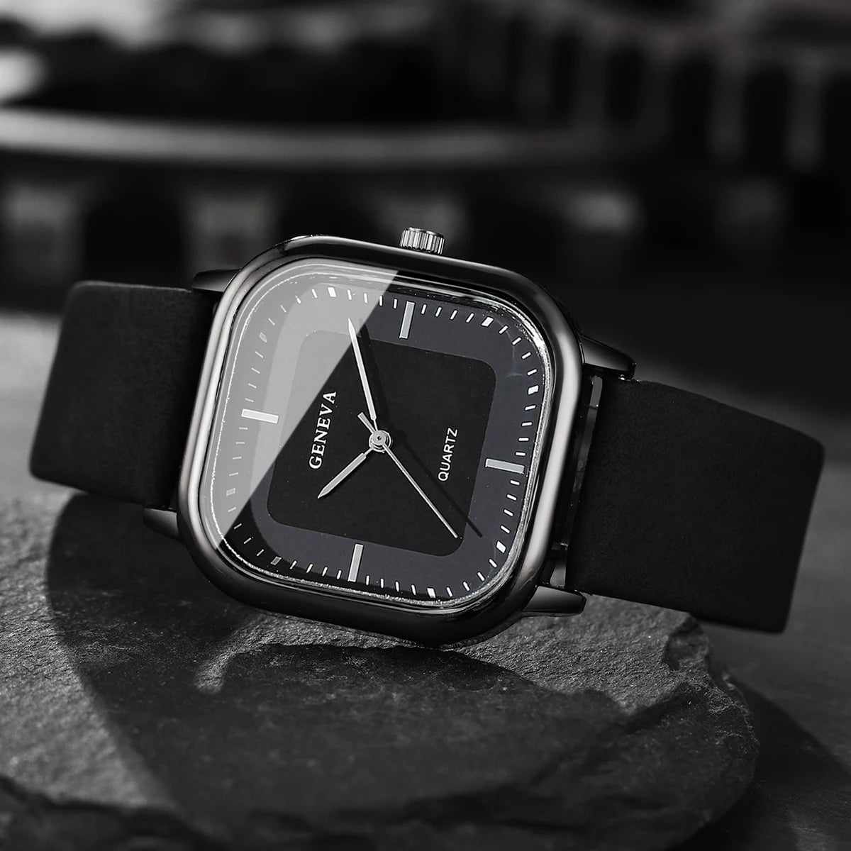 Fashion Square Dial Men's Watches Minimalist Quartz Watch Casual Leather Strap Wristwatch Reloj Hombre（Without Box）
