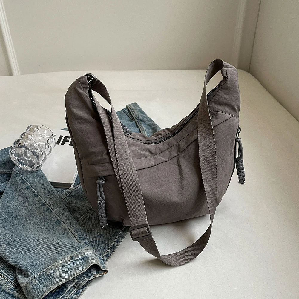 Bolso cruzado de media luna con múltiples bolsillos para mujer, bolsa de mensajero diaria de gran capacidad, correa ajustable, bolso Satchel Simple
