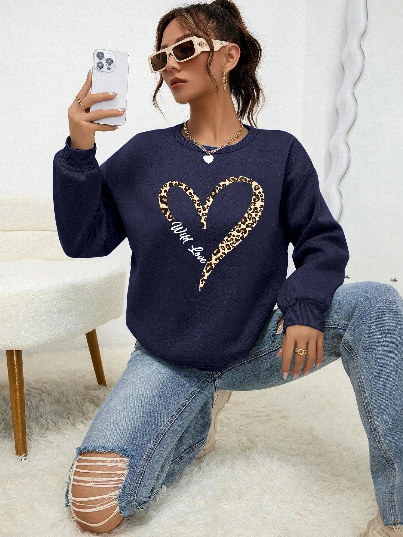 Women's Leopard Wild Heart Print Sweatshirt, Street Skin Lined Jumpers, Hipster Clothing, All-Match Crew Neck Tracksuit