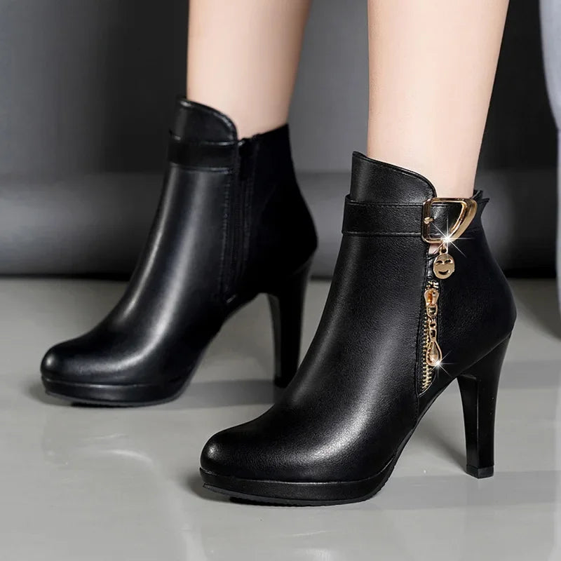 Botas cortas sexis de tacón alto con punta redonda para mujer, moda de invierno, nuevo estilo, diseño Simple, tacón fino, cierre de cremallera, Color sólido