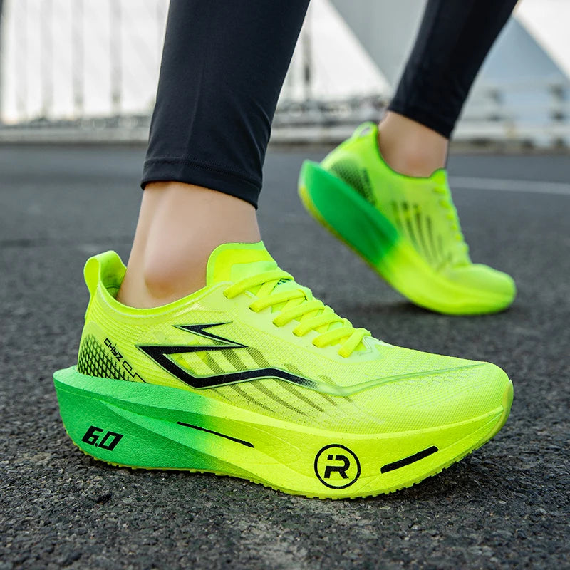 Zapatillas para correr para hombre, zapatillas deportivas para maratón con placa de carbono, transpirables, ligeras, cómodas, antideslizantes, deportivas especiales para mujer