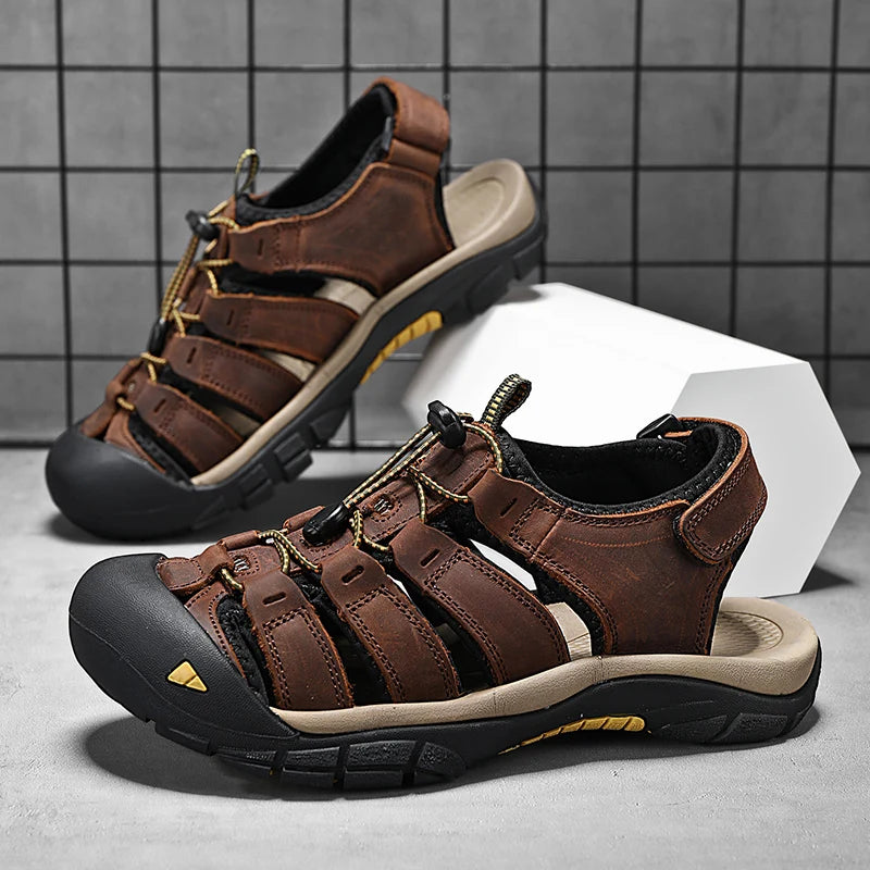 Sandalias de piel auténtica para hombre, zapatos informales transpirables de diseño a la moda, fondo suave, talla grande, para playa y exteriores, novedad de verano