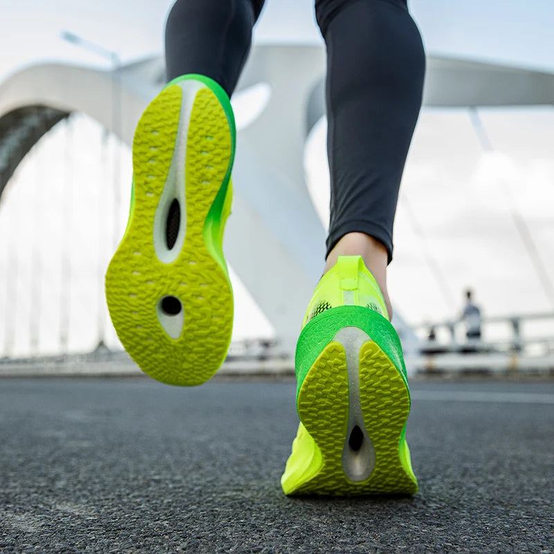 Zapatillas para correr para hombre, zapatillas deportivas para maratón con placa de carbono, transpirables, ligeras, cómodas, antideslizantes, deportivas especiales para mujer