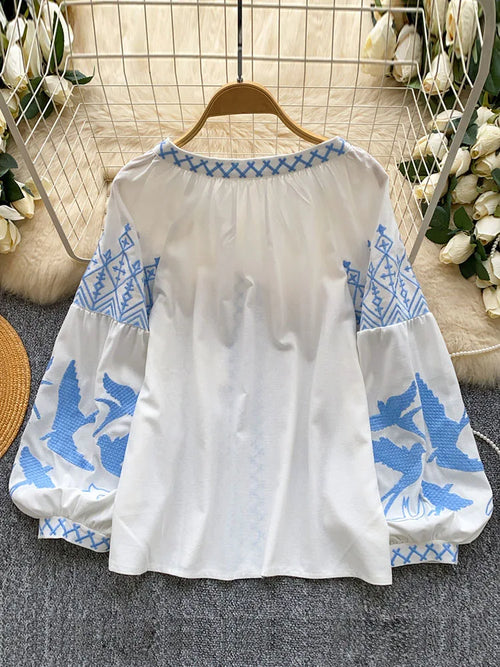Women's Autumn Bohemian V-Neck Embroidered Korean Style Long Sleeve Loose Tassel Design Ethnic Top Blouse BL338