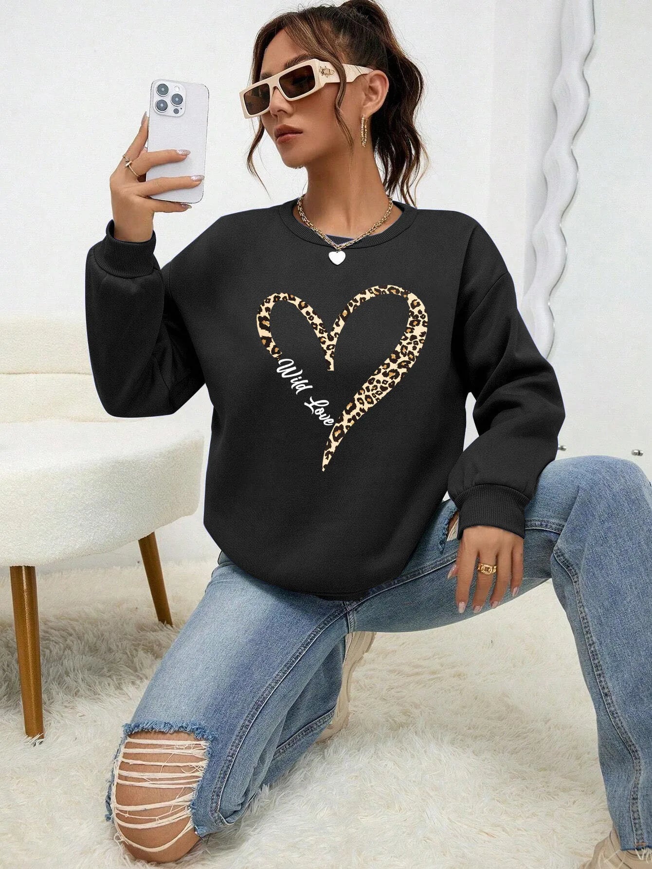 Women's Leopard Wild Heart Print Sweatshirt, Street Skin Lined Jumpers, Hipster Clothing, All-Match Crew Neck Tracksuit