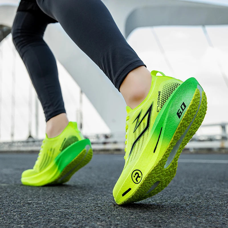 Zapatillas para correr para hombre, zapatillas deportivas para maratón con placa de carbono, transpirables, ligeras, cómodas, antideslizantes, deportivas especiales para mujer