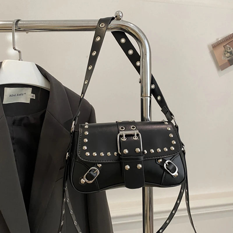 Bolso de hombro para mujer, estilo Punk, bolso de cuero PU, bolsos de moda Rock con remache, pequeño bolso de moda para axila