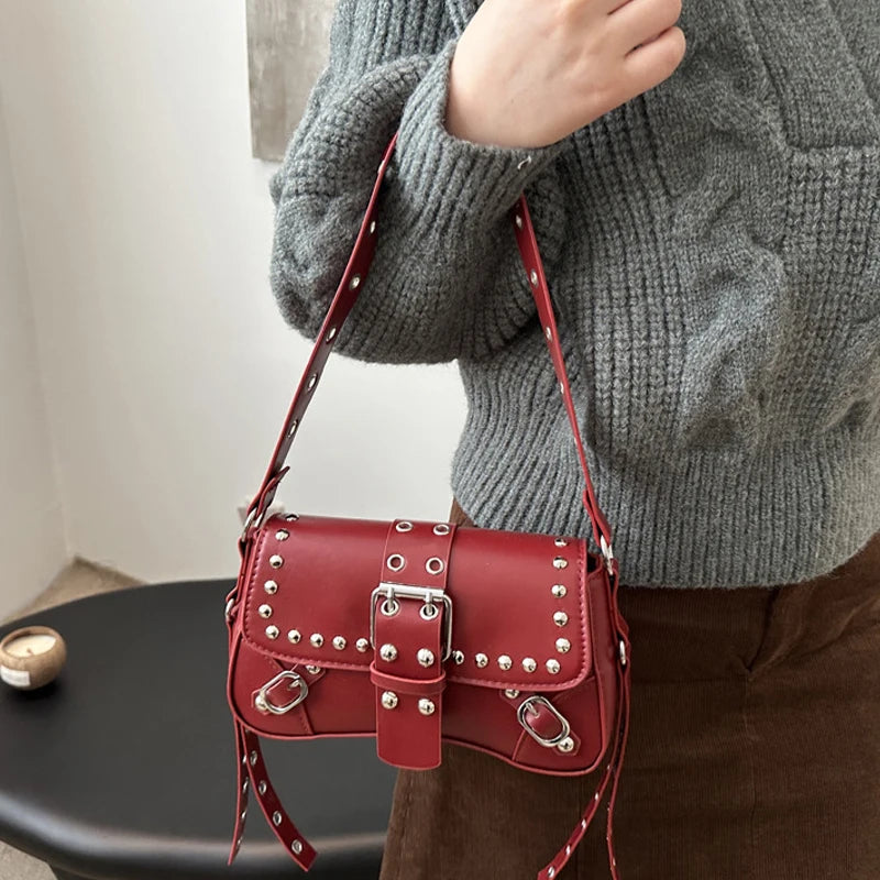 Bolso de hombro para mujer, estilo Punk, bolso de cuero PU, bolsos de moda Rock con remache, pequeño bolso de moda para axila