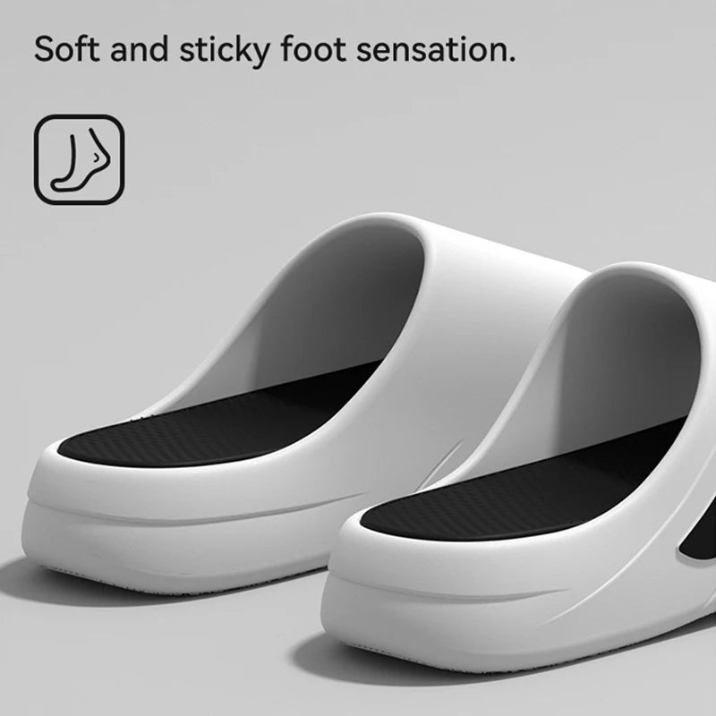Nuevas zapatillas deslizantes para hombre con un sentido, alto valor estético, uso externo, parte inferior gruesa antideslizante, zapatillas frescas de playa para hombre