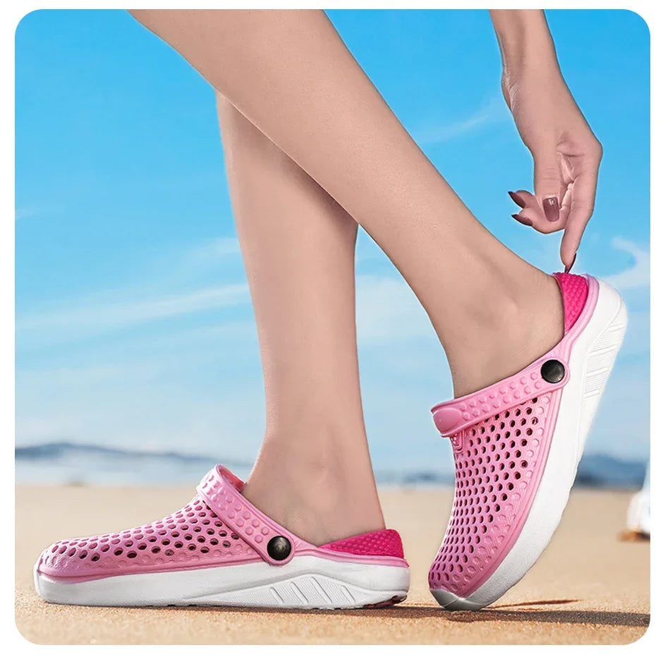 Sandalias de playa Unisex a la moda para hombre, zapatillas antideslizantes de suela gruesa, chanclas ligeras de verano, zapatos de jardín para hombre y mujer