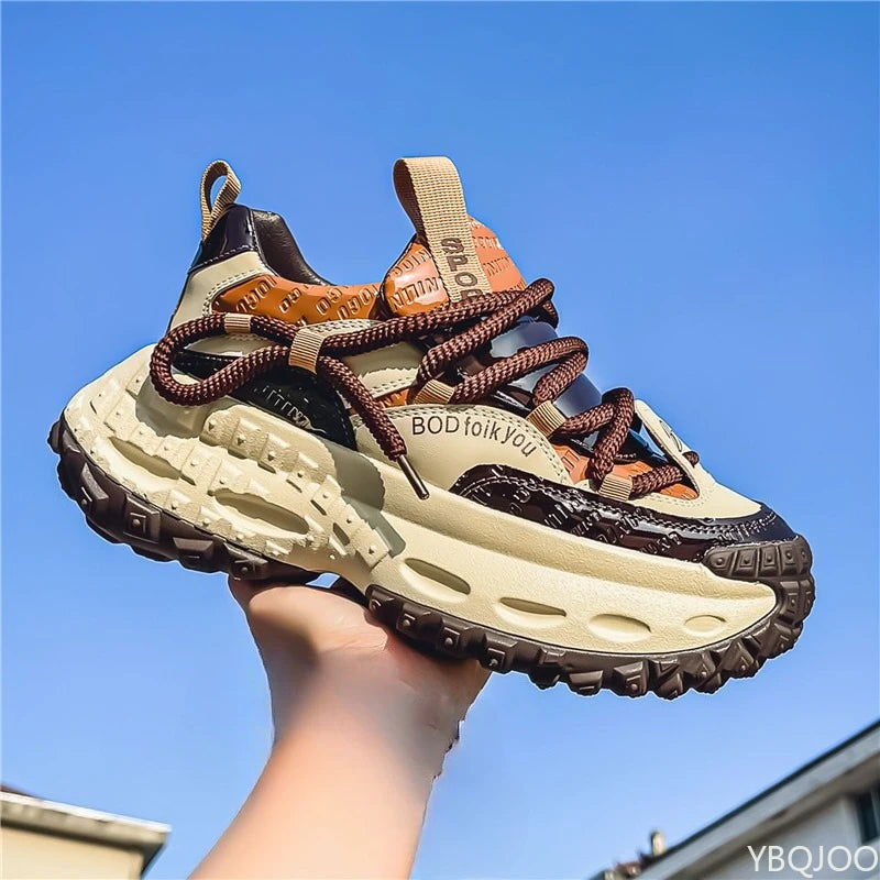 Novedad de primavera y verano para hombre, zapatos deportivos informales y cómodos con suela gruesa y versátiles a la moda para aumentar la altura
