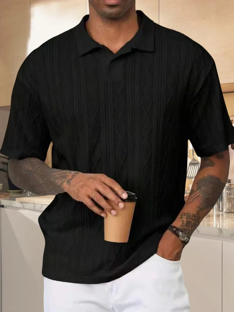 Polo de punto de textura holgada retro 2025 para hombre con solapa, moda informal de calle transpirable y cómoda de manga corta