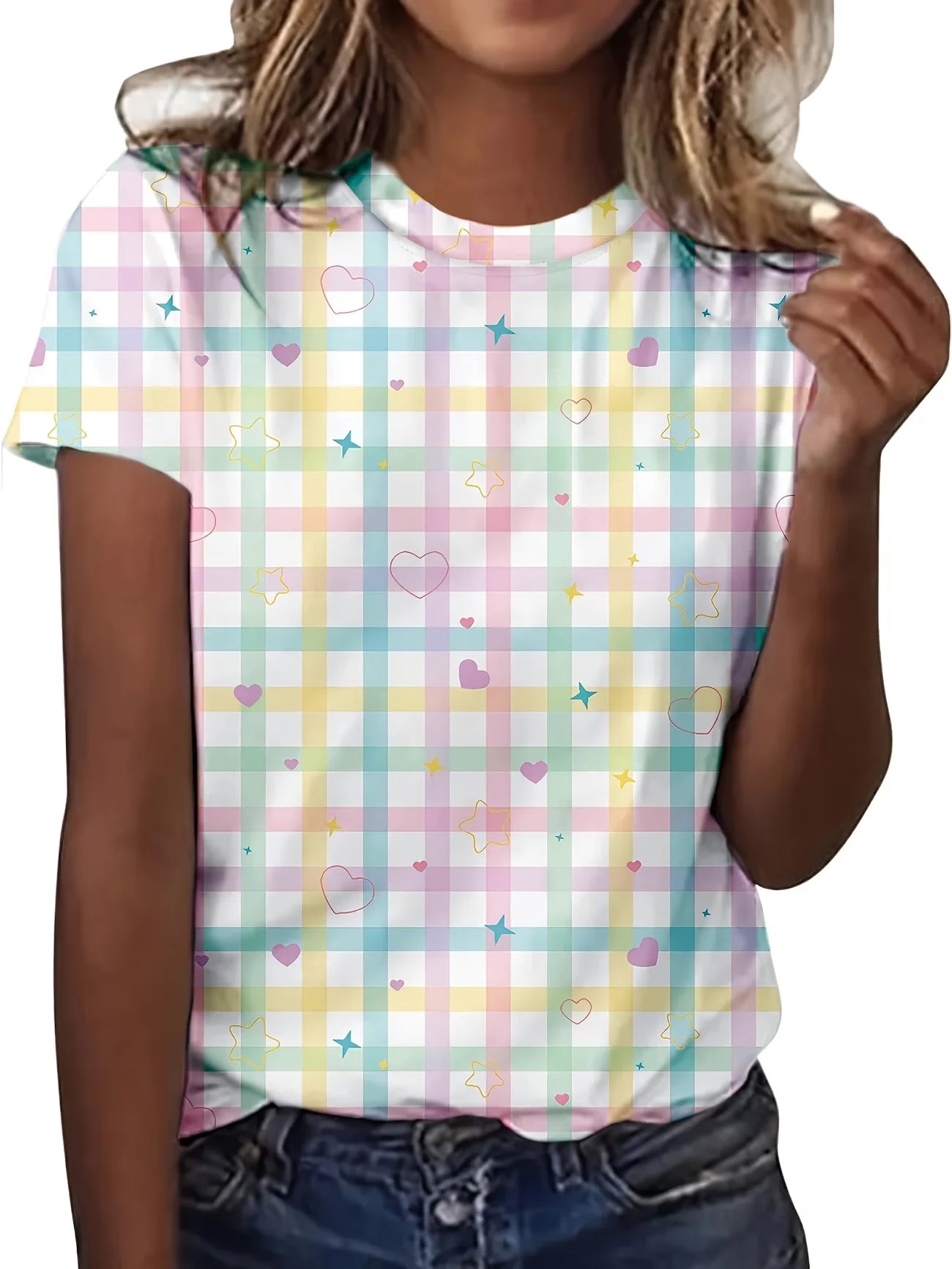 Maintain your effortlessly cute look in this soft daisy print tee. Light blue base with white daisies, round neck, short sleeve, breathable, c
