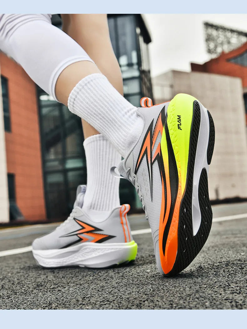 Zapatillas para correr especialidad maratón hombres deportes transpirables ligeros tablero de carbono mujeres cómodas zapatillas deportivas antideslizantes