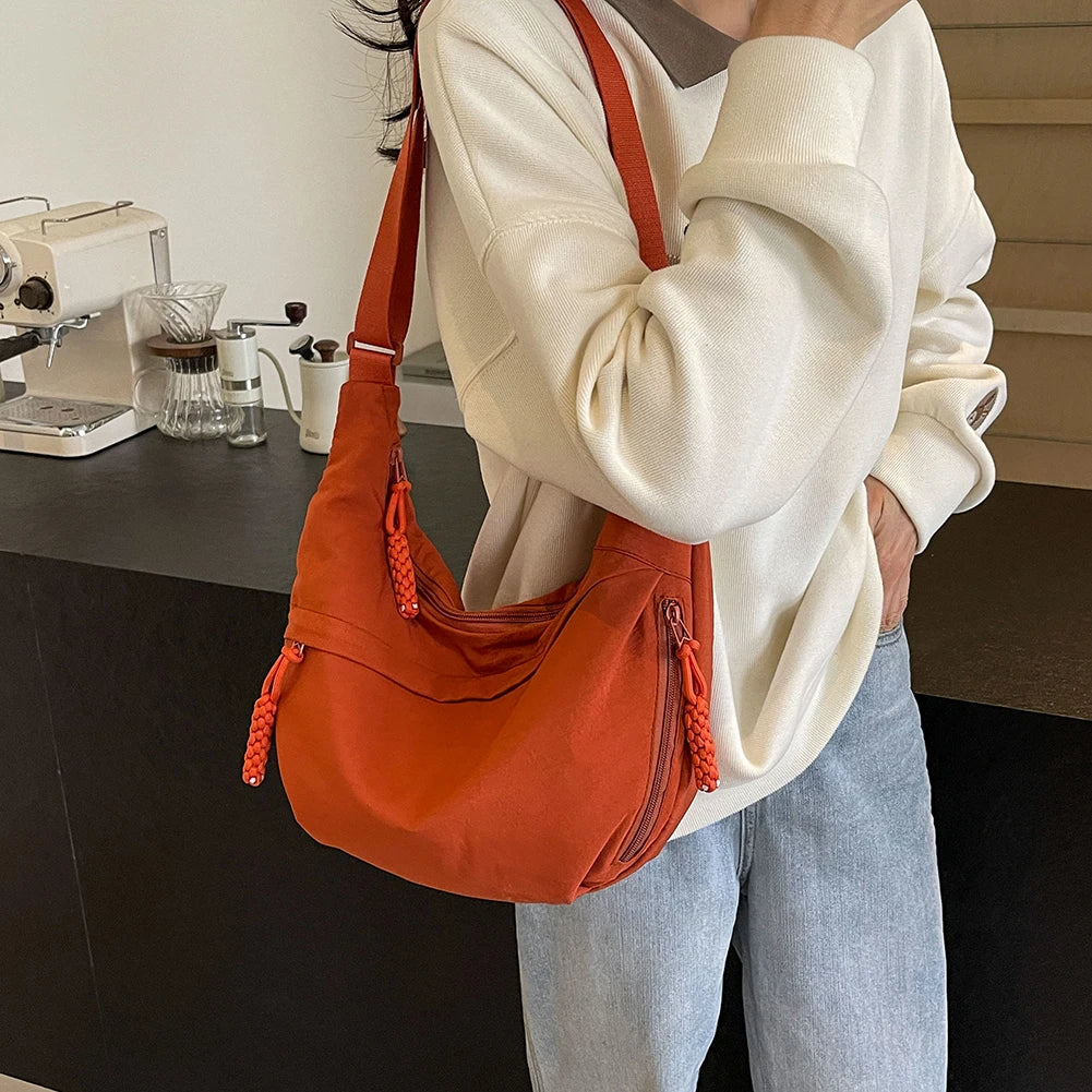 Bolso cruzado de media luna con múltiples bolsillos para mujer, bolsa de mensajero diaria de gran capacidad, correa ajustable, bolso Satchel Simple