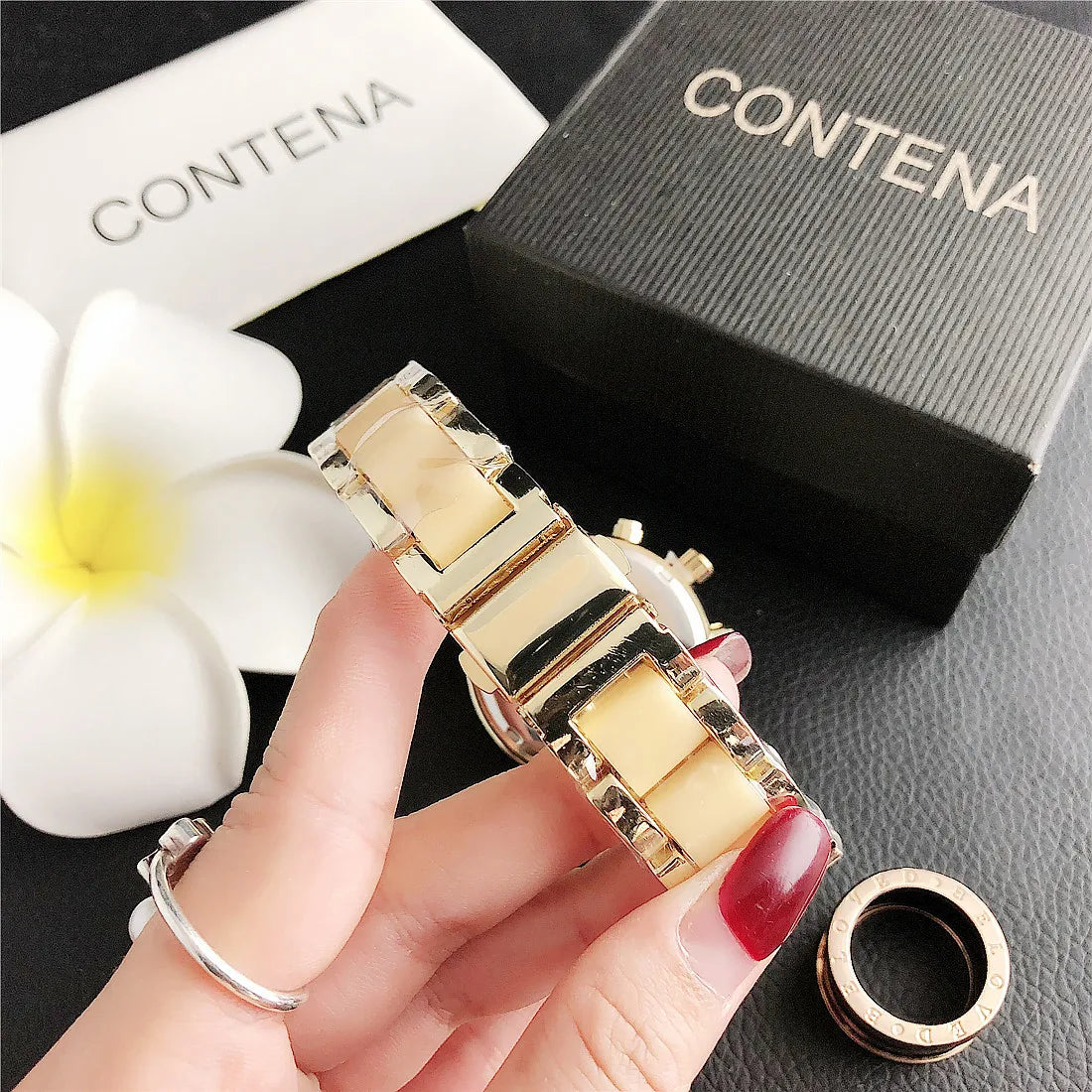 CONTENA Top Brand Luxury Watches for Women Fashion Creative Steel Bracelet Women's Watches Ladies Quartz Watch Reloj Mujer