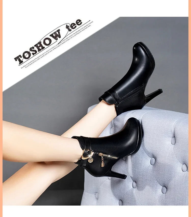 Botas cortas sexis de tacón alto con punta redonda para mujer, moda de invierno, nuevo estilo, diseño Simple, tacón fino, cierre de cremallera, Color sólido
