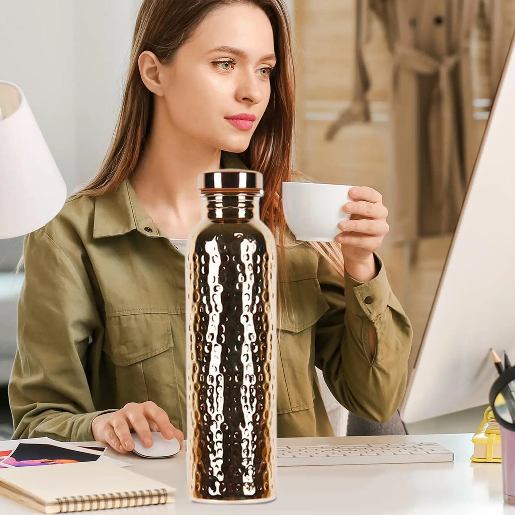 Botella de agua de cobre para beber, botella de agua aislada a prueba de fugas, taza portátil a prueba de fugas de 27Oz para hidratación, gimnasio, senderismo al aire libre