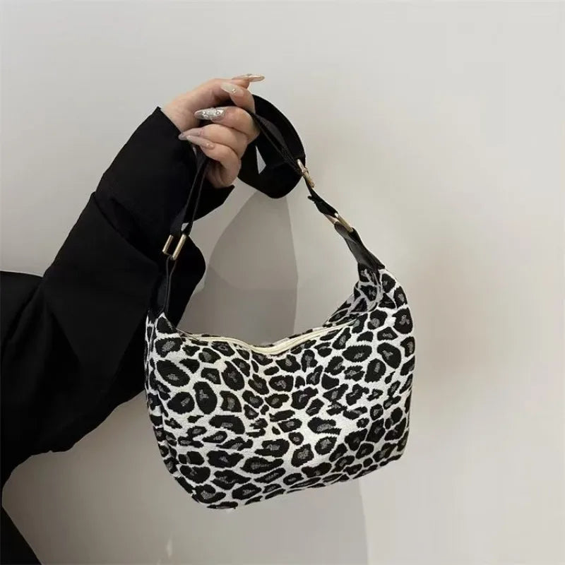 Bolso cruzado con estampado de leopardo para mujer, elegante bolso pequeño de nailon duradero con cómoda correa ancha para ir de compras, oficina, viajes