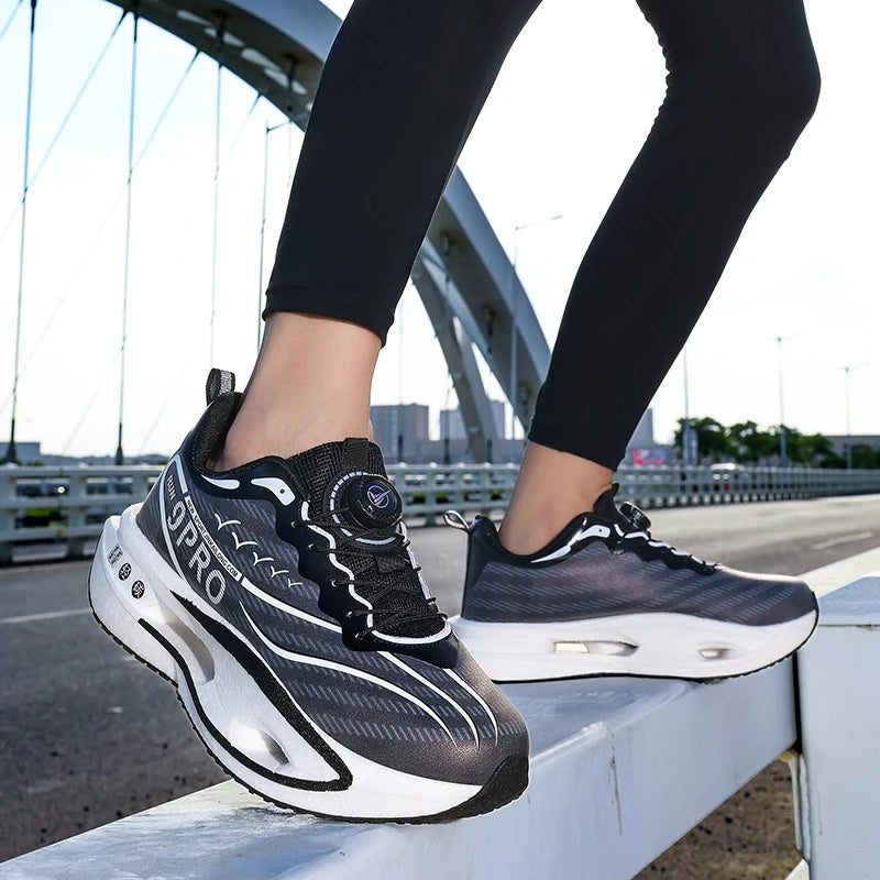 Zapatillas para correr Unisex 2025, nuevas zapatillas de entrenamiento deportivo con suela gruesa y amortiguación ligera, zapatillas de tenis de uso diario para hombres y mujeres