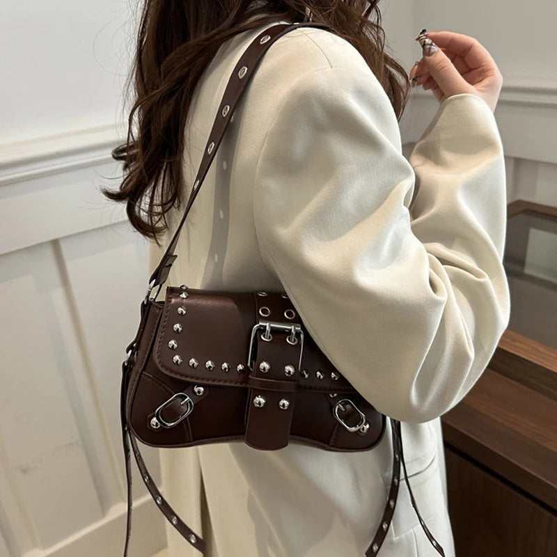Bolso de hombro para mujer, estilo Punk, bolso de cuero PU, bolsos de moda Rock con remache, pequeño bolso de moda para axila