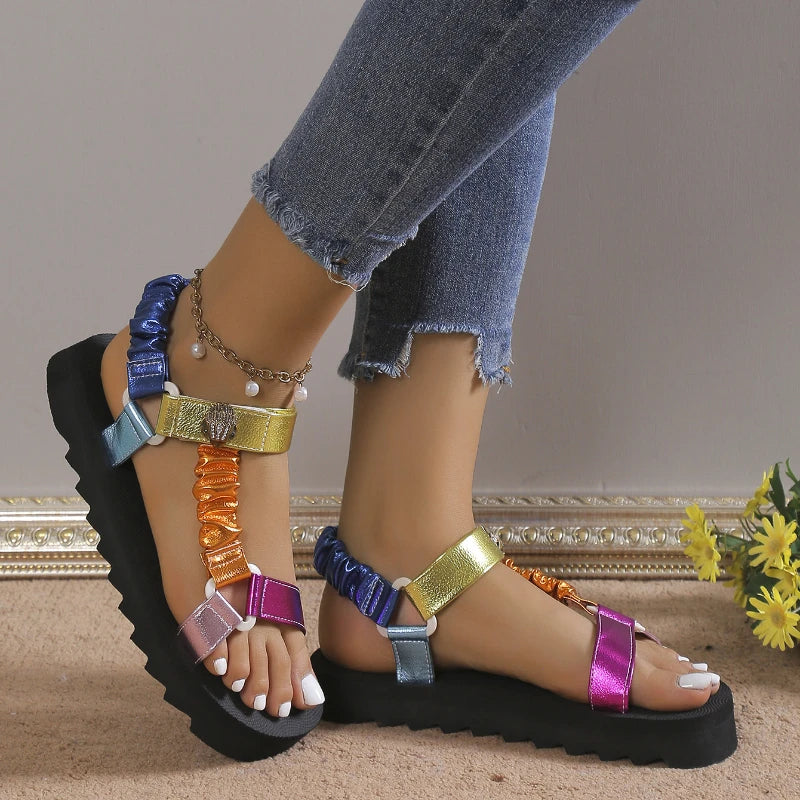 Nuevas sandalias de verano para Mujer, zapatos planos informales ligeros de Color para Mujer, sandalias informales de playa al aire libre a la moda 2025, Zapatillas para Mujer