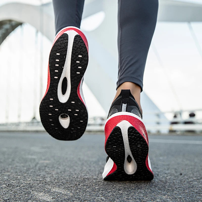Zapatillas para correr para hombre, zapatillas deportivas para maratón con placa de carbono, transpirables, ligeras, cómodas, antideslizantes, deportivas especiales para mujer