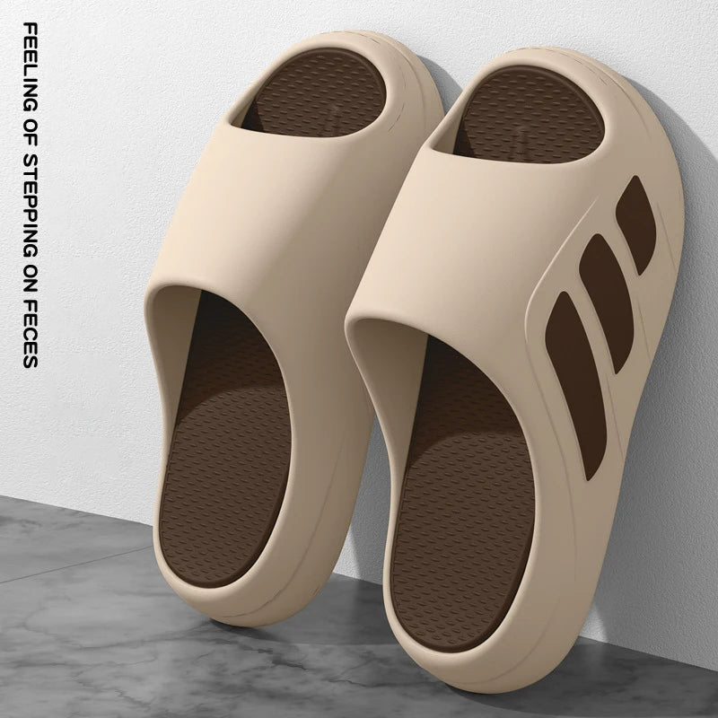 Nuevas zapatillas deslizantes para hombre con un sentido, alto valor estético, uso externo, parte inferior gruesa antideslizante, zapatillas frescas de playa para hombre