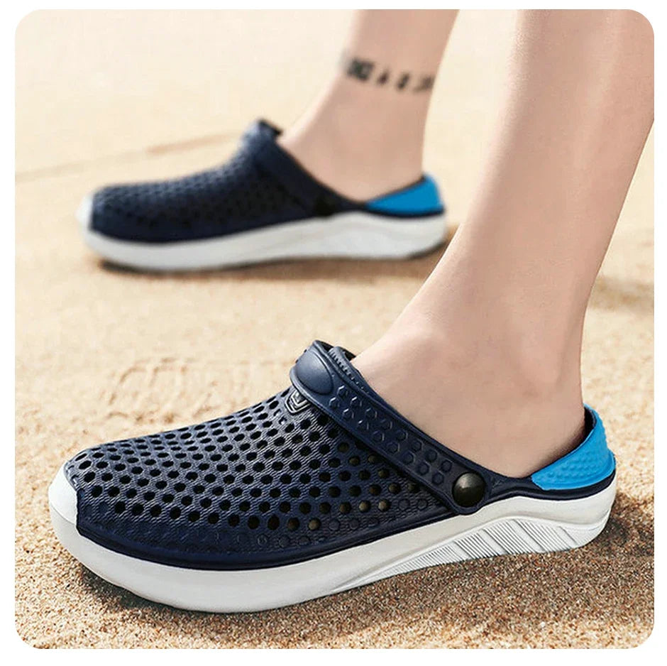 Sandalias de playa Unisex a la moda para hombre, zapatillas antideslizantes de suela gruesa, chanclas ligeras de verano, zapatos de jardín para hombre y mujer