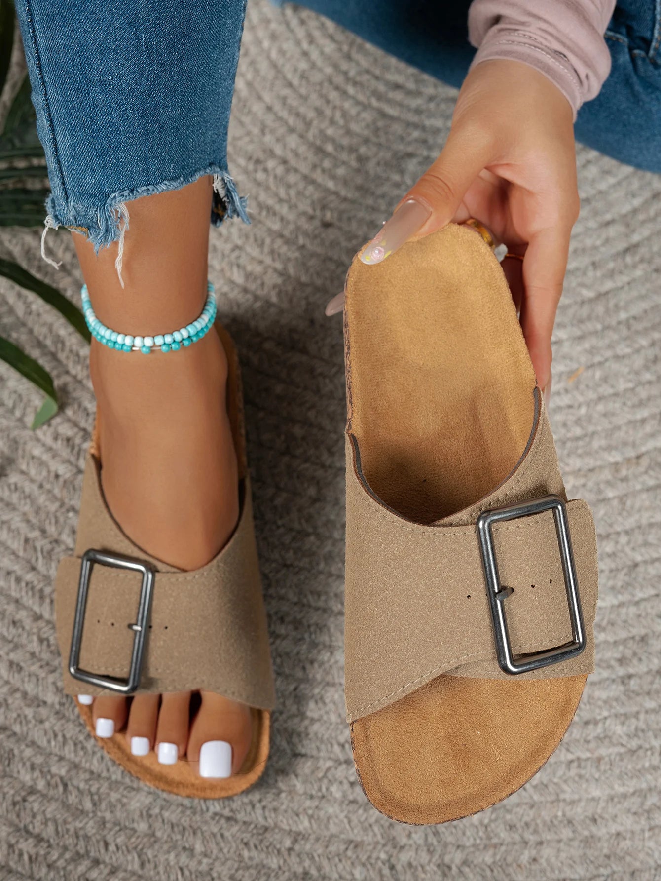 Zapatillas de playa sin cordones para mujer, informales, simples, con hebilla grande, parte superior de gamuza, grano de madera suave, cómodas, tacón plano, verano, primavera y otoño