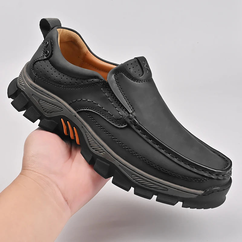 Mocasines de cuero de estilo Retro para hombre, zapatos informales cómodos, calzado transpirable para conducir, mocasines, calzado para viajes, escalar y acampar