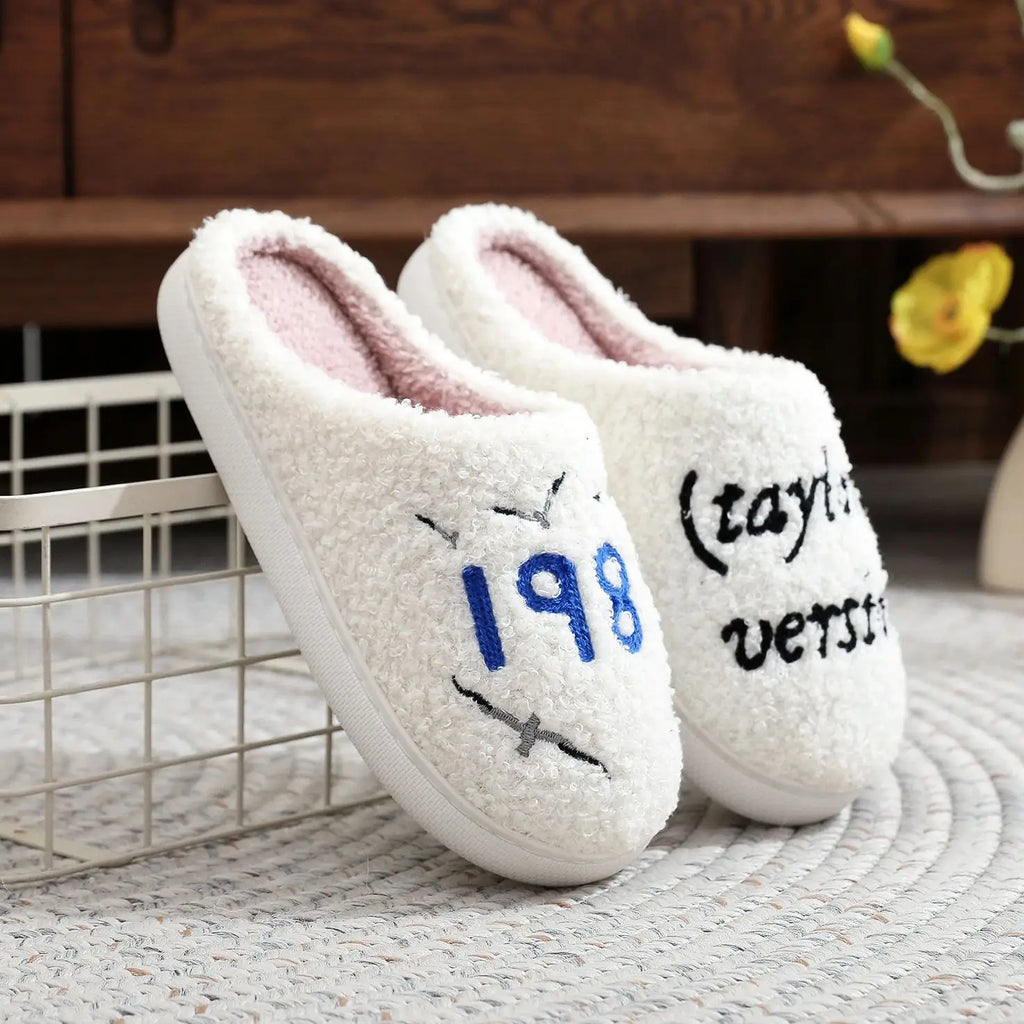 Music Idol 1989 Taylor Letter bordado relleno hogar suela gruesa piel a cuadros zapatillas de algodón lindo cálido antideslizante zapatillas de interior regalo para amigos