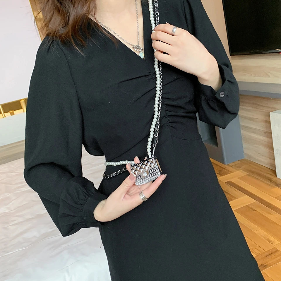 Mini bolsos de cena para mujer, caja pequeña de metal a la moda, bolso de hombro con cadena de perlas de diseñador, accesorios de ropa, bolso cruzado