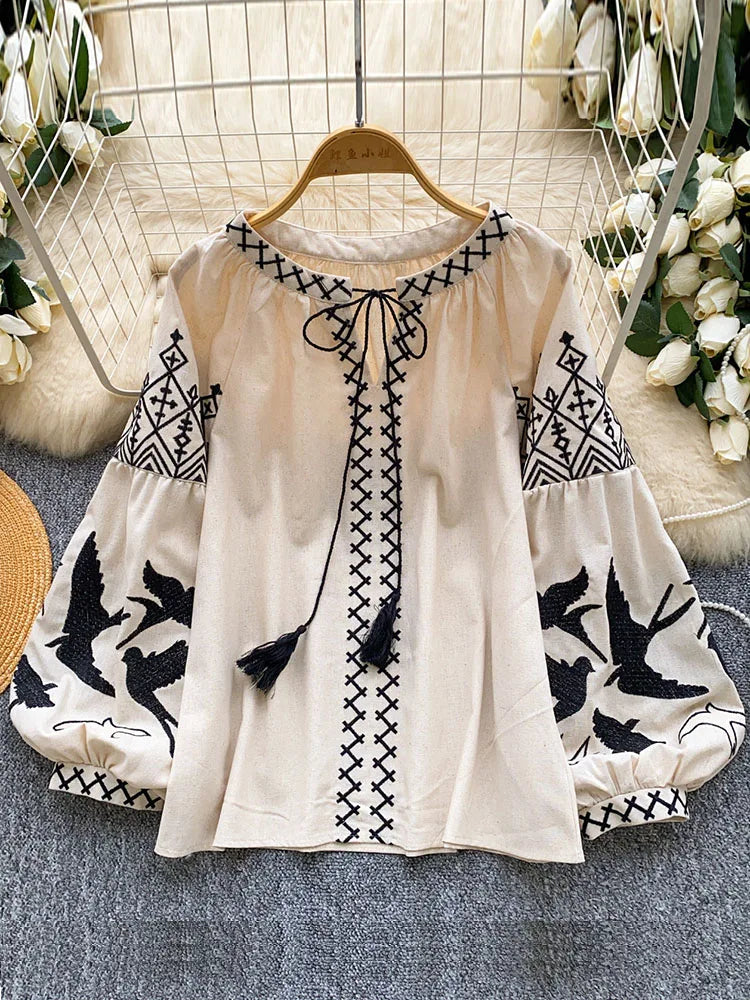 Blusa de Otoño para Mujer, Estilo Bohemio, Cuello en V, Bordada, Estilo Coreano, Manga Larga, Holgada, con Diseño de Borlas, Top Étnico BL338