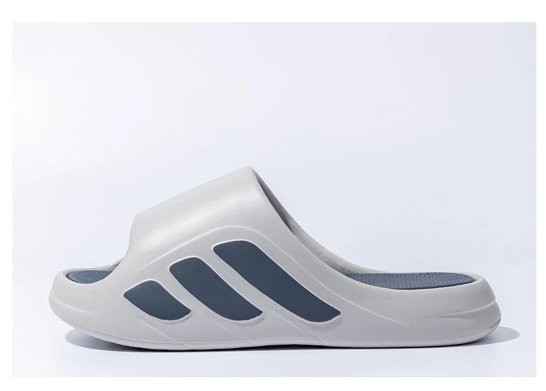 Nuevas zapatillas deslizantes para hombre con un sentido, alto valor estético, uso externo, parte inferior gruesa antideslizante, zapatillas frescas de playa para hombre