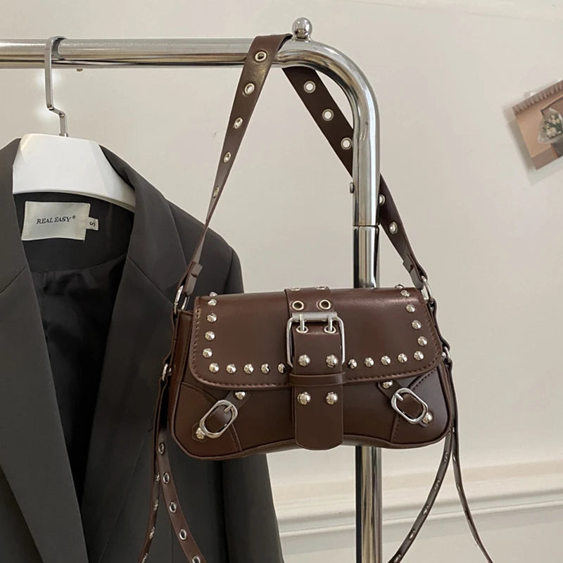 Bolso de hombro para mujer, estilo Punk, bolso de cuero PU, bolsos de moda Rock con remache, pequeño bolso de moda para axila