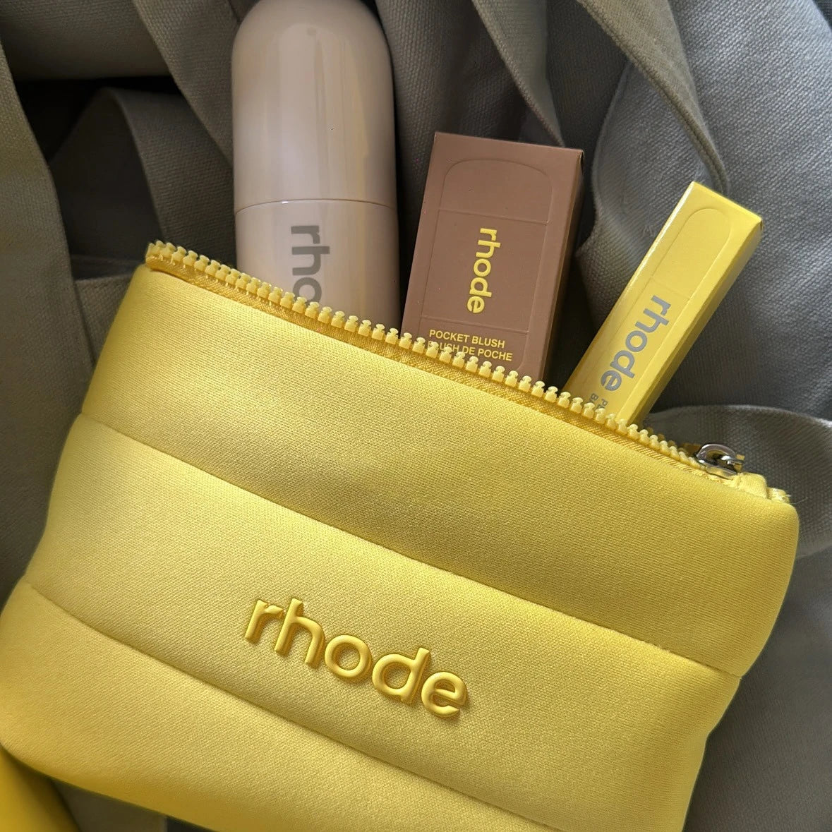 Marca Lemontini maquillaje bolsa de aseo brillo de labios y colorete aceite de labios bálsamo rubor leche esencia agua limpiador Facial cara enfermería